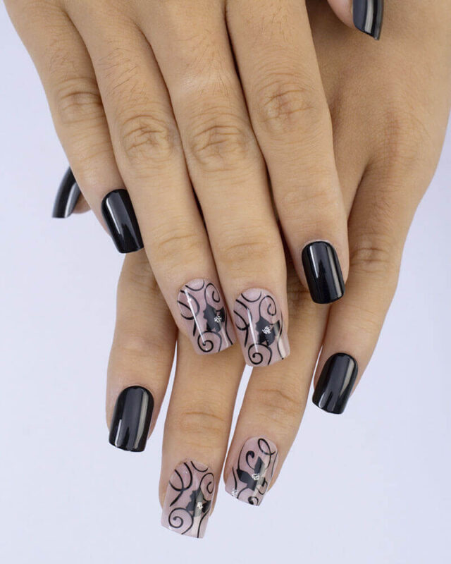 24Pcs Black Vine Short Gothic Acrylic Nails