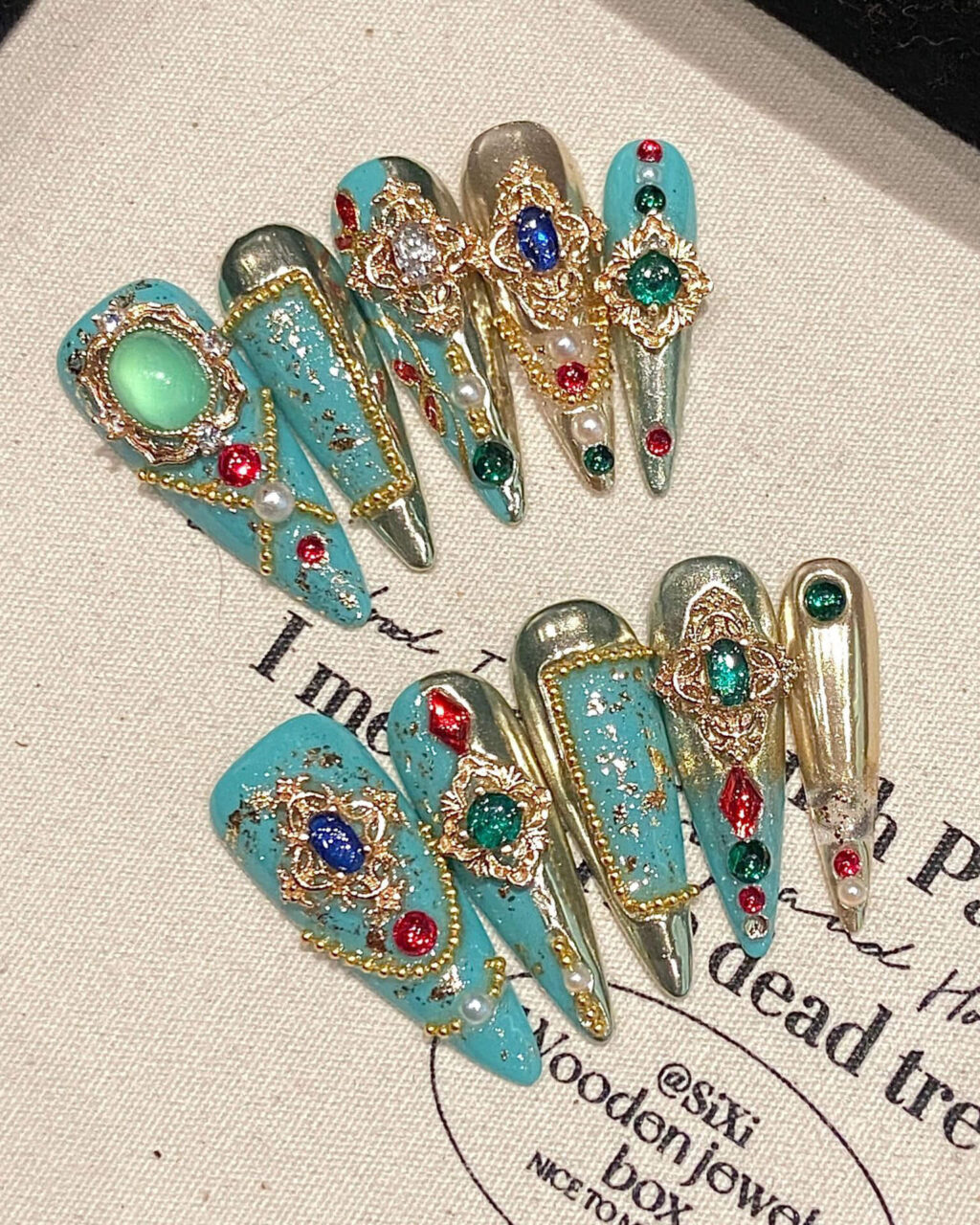 Luxury Vintage Baroque 3D Stiletto Acrylic Nails - Image 4