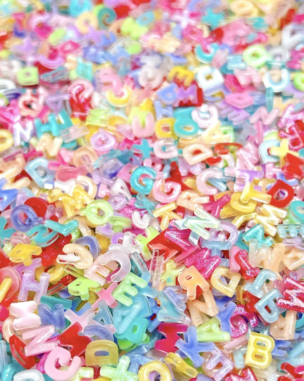 Alternative view of 100Pcs Shining Mixed 26 Letter Nail Charms