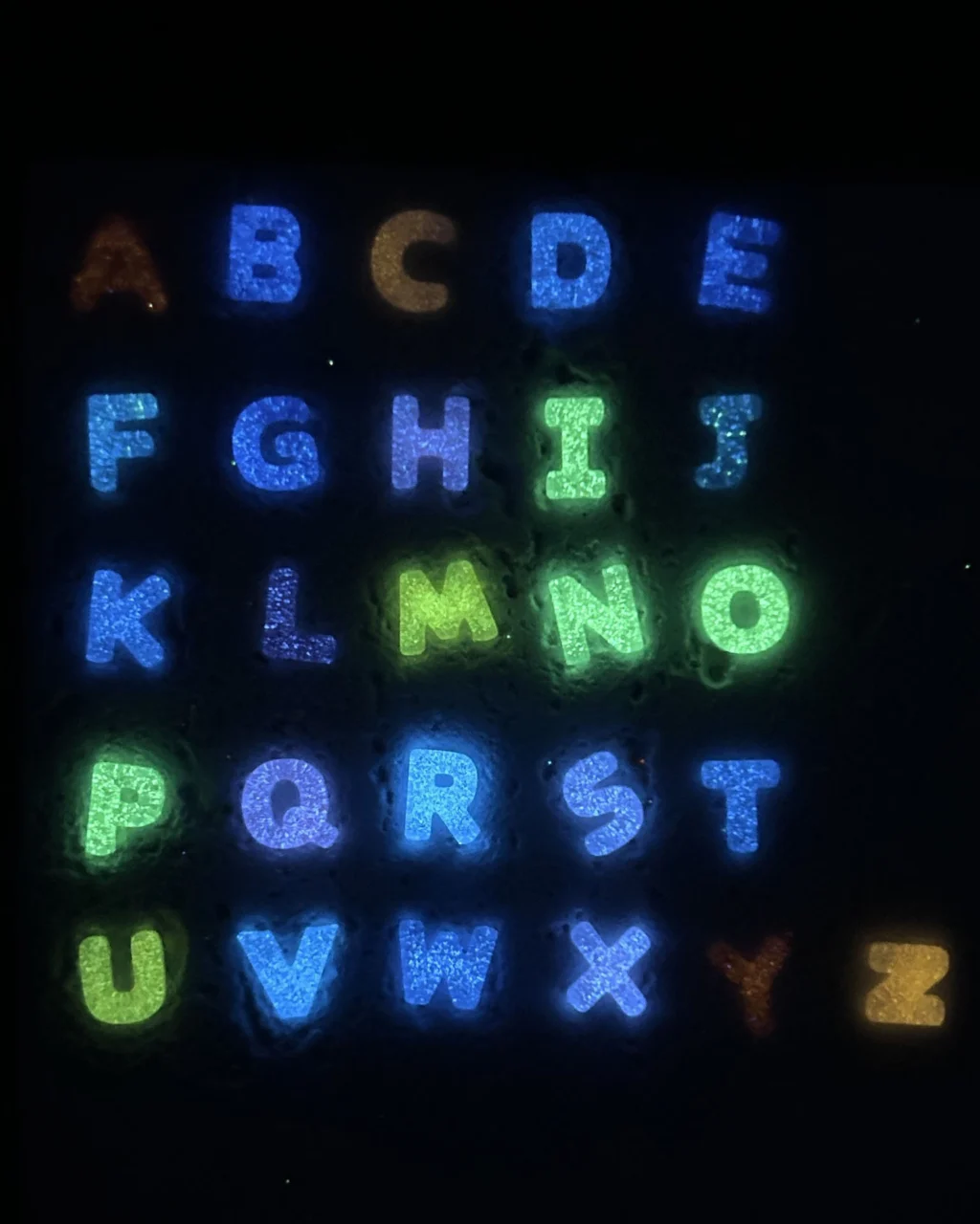 100Pcs Shining Mixed 26 Letter Nail Charms - Image 6