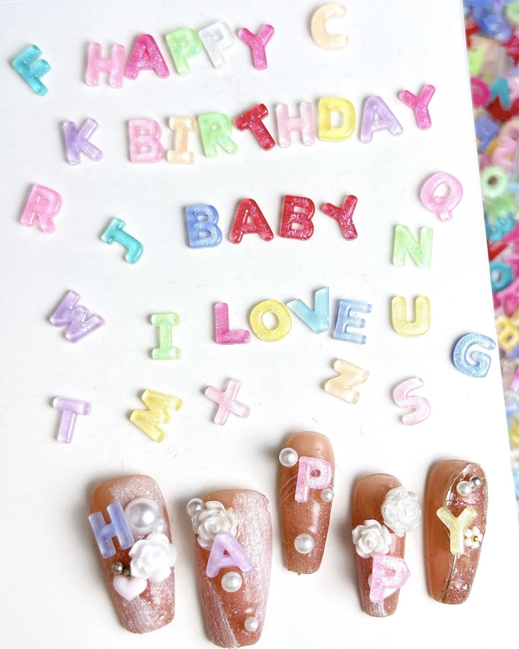 100Pcs Shining Mixed 26 Letter Nail Charms - Image 4