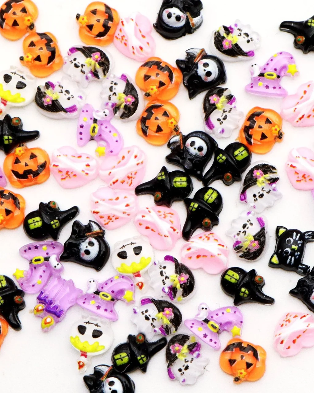 Alternative view of 100Pcs Halloween Resin Charms Mini Pumpkin
