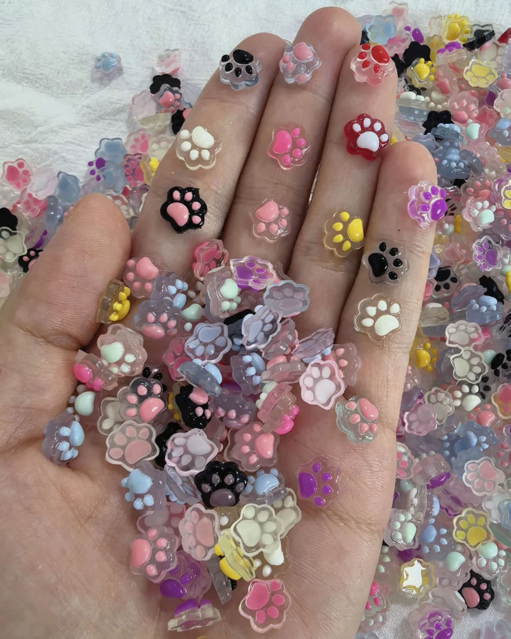 100Pcs Luminous Cat Paw Charm for DIY Manicure