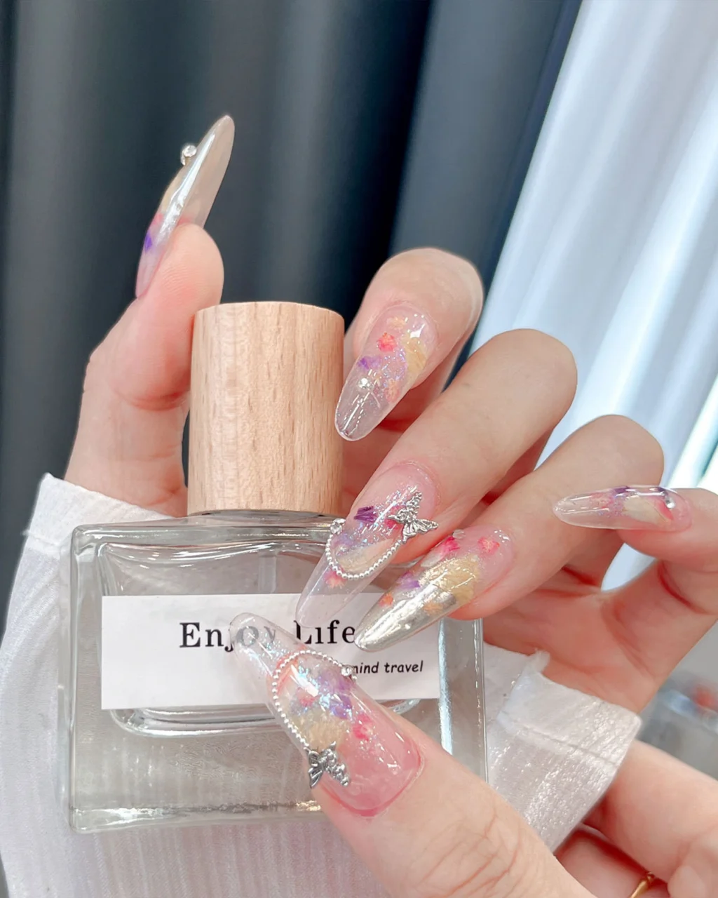 Oil Painting Style Pressed Flowers for Nails - Image 9