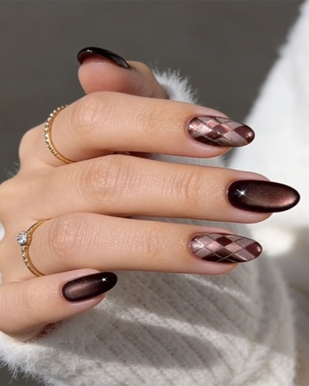 Alternative view of Sparkle Brown Plaid Cat Eye Nails Bulk