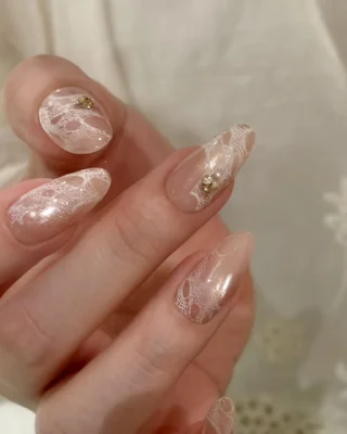 Medium Almond Lace Cat Eye Nails Bulk