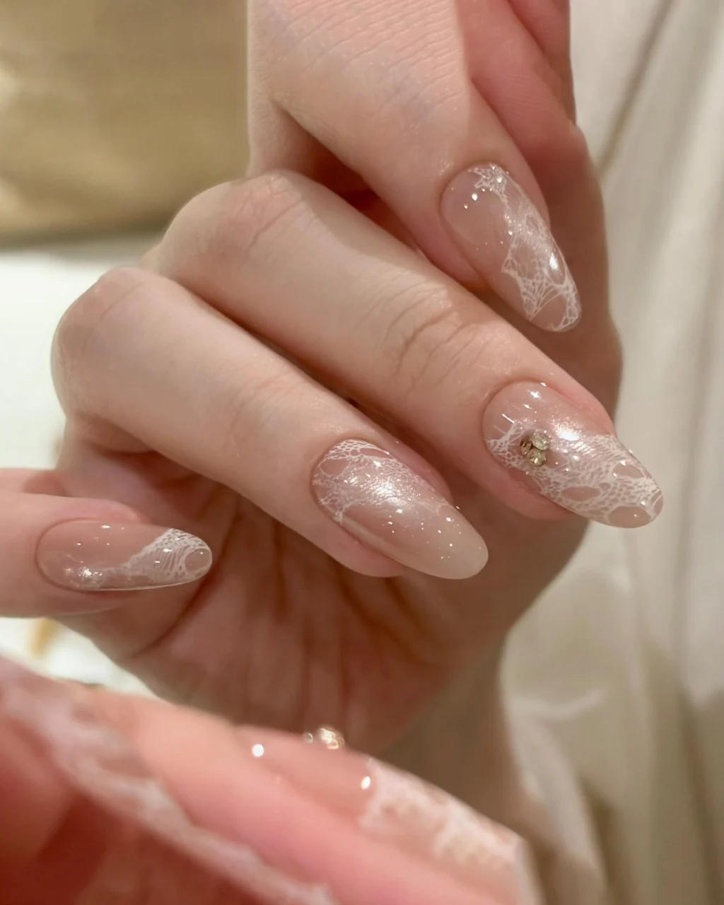 Medium Almond Lace Cat Eye Nails Bulk - Image 6