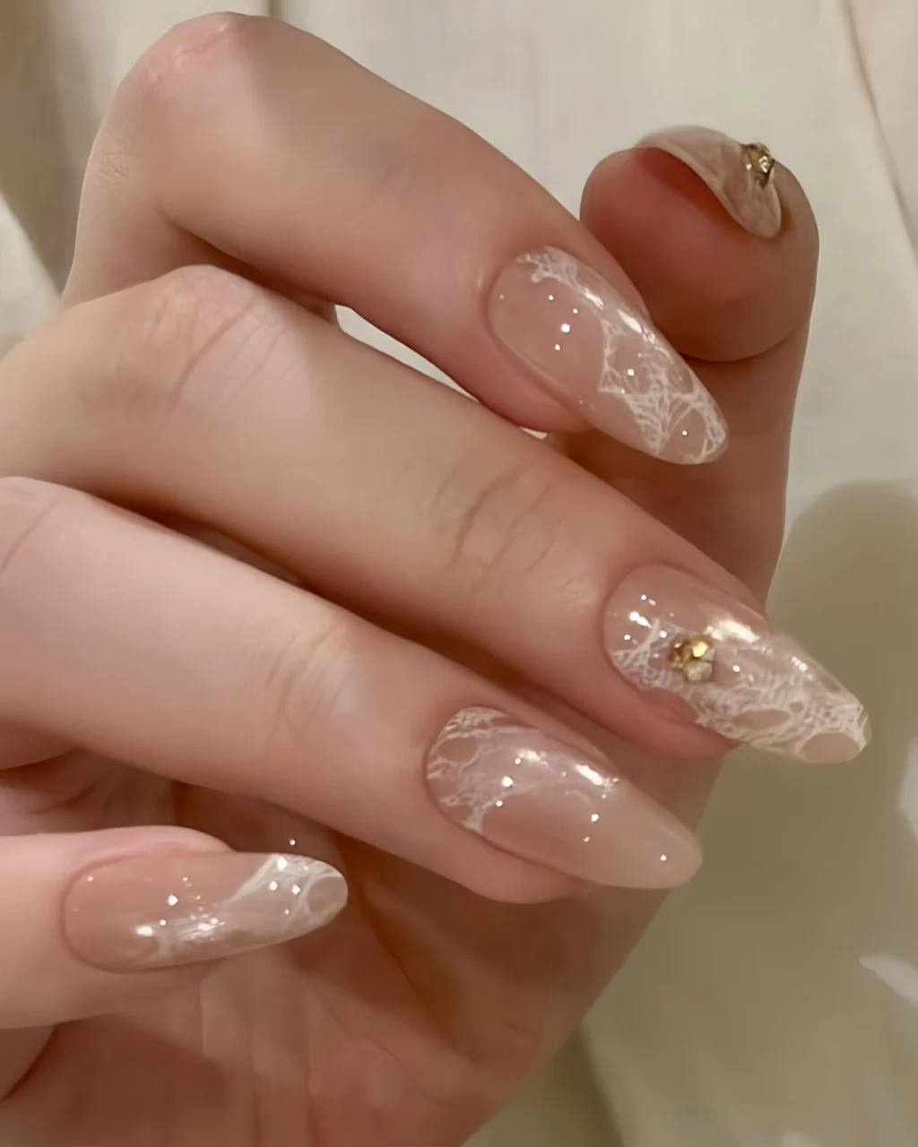 Medium Almond Lace Cat Eye Nails Bulk - Image 5